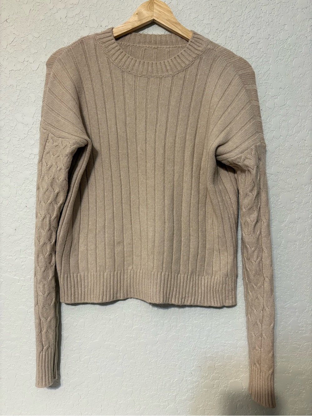 Beautiful Made in Italy Cropped Sweater